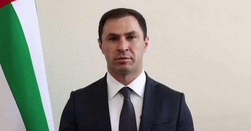 Аҟәа ахада Ҭемыр Агрба аҳҭнықалақь ауааԥсыреи асасцәеи ақалақь шьаҭаркуижьҭеи 2510 шықәса аҵра рыдиныҳәалеит