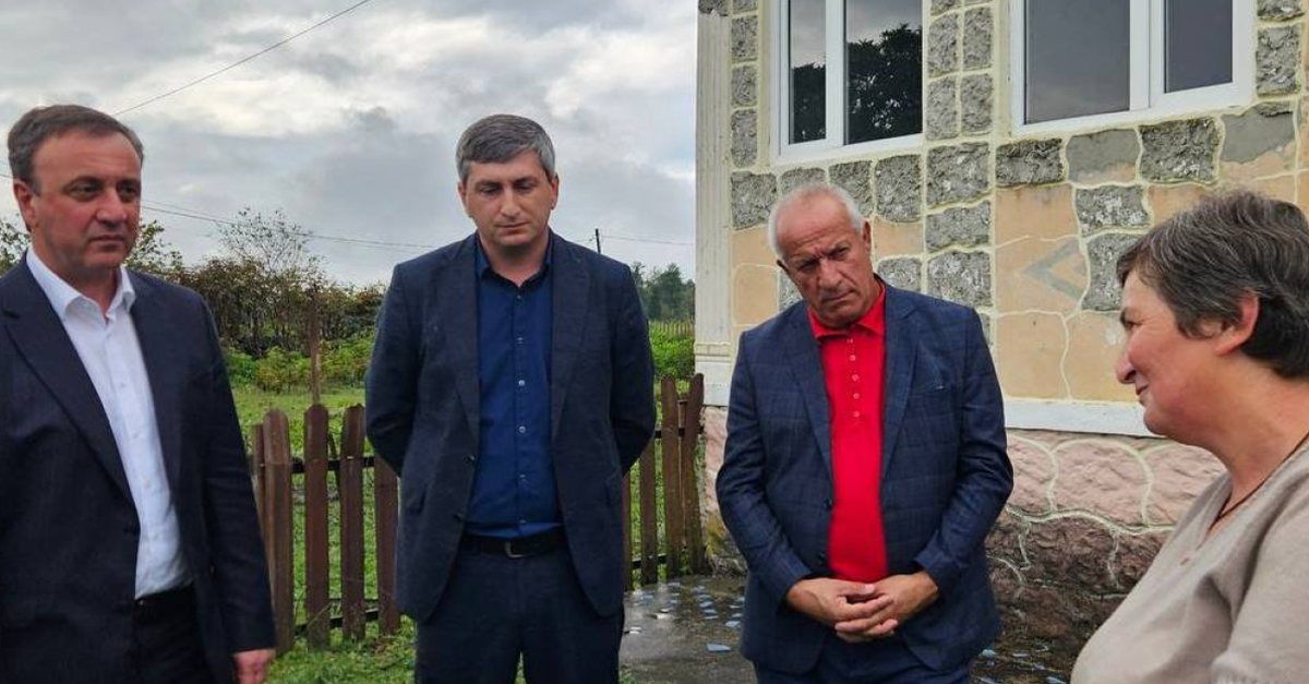 Аԥыза-министр Владимир Делба Кәтол ақыҭа даҭааит, уаҟа еиликааит итрадициатәу ахаа-мыхаақәа ахьыҟарҵо анаплакы аусура