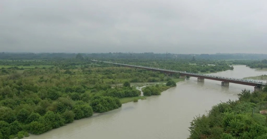 Аберқыҭ  (анкьа. Папынрхәа) ацҳа ҿыц хырҵоит