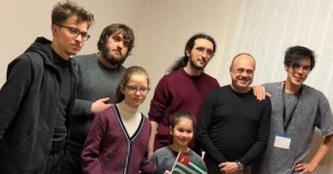 Амели Џьениеи  Емили Гәылариеи ахәыҷтәы шахматтә турнир аҟны аԥхьахәтә ҭыԥқәа ааныркылеит