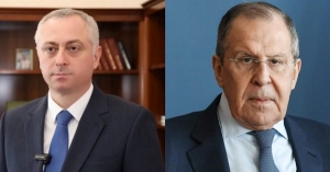 Бадра Гәынба Урыстәыла адәныҟатәи аусқәа рминистр Сергеи Лавров адипломатиатә усзуҩы имш идиныҳәалеит