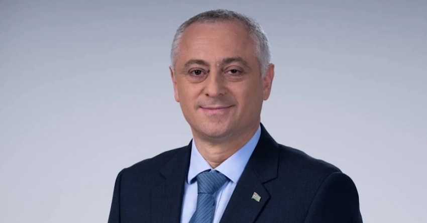 Аҳәынҭқарра Ахада Бадра Гәынба аҳәса Жәларбжьаратәи аҳәса рымш рыдиныҳәалеит