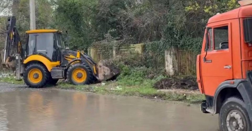 Аҟәа ахада Ҭемыр Агрба инапынҵала аҳҭнықалақь аҳаблақәа зегьы рҿы лассы-лассы имҩаԥыргоит асанитартә рыцқьарақәа