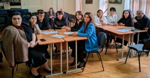 Аҵарадырра аҩаӡара ҿыц ахь