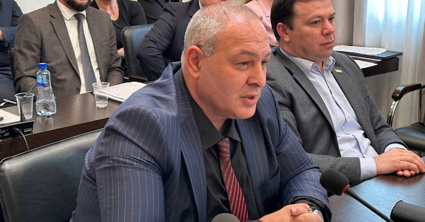 Жәлар Реизара ақәшаҳаҭымхеит Кан Кәарҷиа адепутат икьымсра имхра