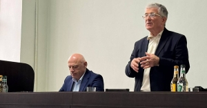 Гәдоуҭатәи араионтә Еизара адепутатцәа, араион ахадас Асҭамыр Аргәын икандидатура шьақәдырӷәӷәеит